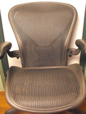 Herman miller aeron size b (medium)