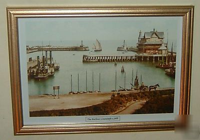 Lowestoft harbour stylishly framed victorian picture 