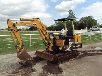 Yanmar YB231UZ excavator trackhoe backhoe