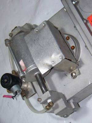 Vacuum research gate valve, i.d.: 5 3/8
