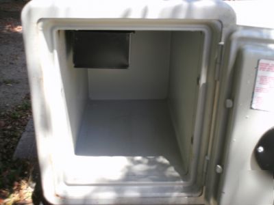 Sentry 1380 fire resistant safe (used)
