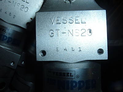 4 vessel gt-NS20 heated nippers w controls gate cutters