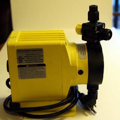 Lmi chemical metering pump P141-352SI 0.58GPH 250PSI