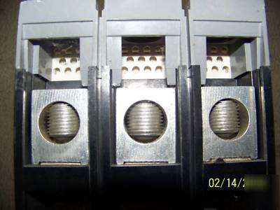 Siemens FXD63B250 250 amp 600 volt circuit breaker fxd