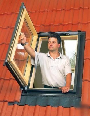 Fakro egress roof window 24X38 skylight - diff. sizes