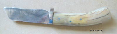 Handmade antler handle fixed blade castrating knife