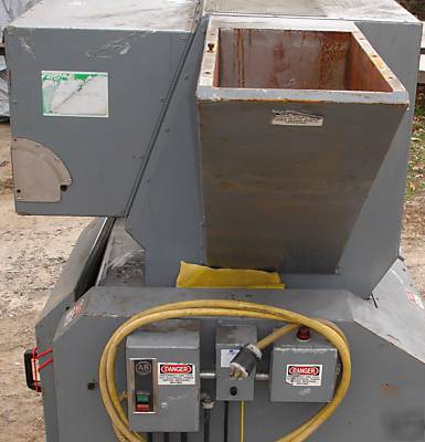 Conair plastic granulator 10 hp model cg-1418 