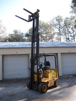 Hyster J40XL electric forklift w/ battery charger
