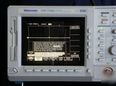 Tektronix TDS754D dpo color digitizing oscilloscope