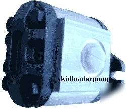 New hydraulic pump bobcat 863G 873G part number 6675660