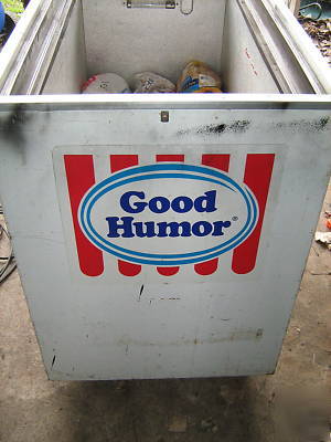 Good humor free standing freezer made in italy GUL026N