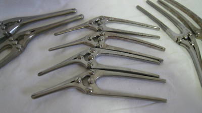 Lot of intestinal clamps 3 different sizes 