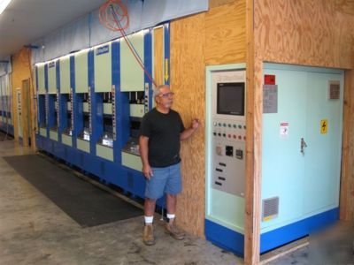 Kingsteel 6 station direct injection molding machine
