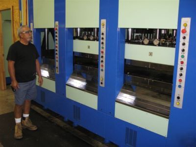 Kingsteel 6 station direct injection molding machine