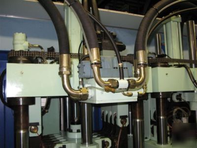 Kingsteel 6 station direct injection molding machine