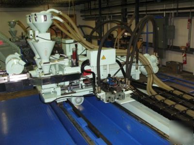 Kingsteel 6 station direct injection molding machine