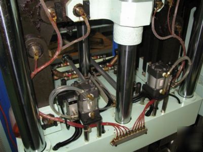 Kingsteel 6 station direct injection molding machine