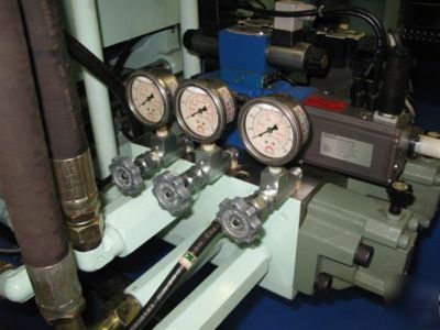 Kingsteel 6 station direct injection molding machine