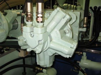 Kingsteel 6 station direct injection molding machine