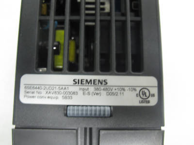 Simens micromaster 440 6SE6440-2UD21-5AA1