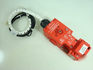 1X used allen-bradley guardmaster spartan switches