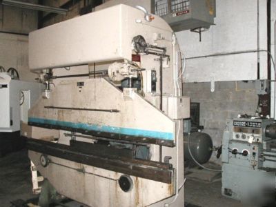 Diacro 35 ton press brake