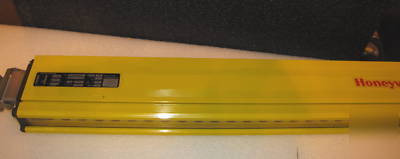 New honeywell securitram ff-SB14E-06K-S2 light curtain 