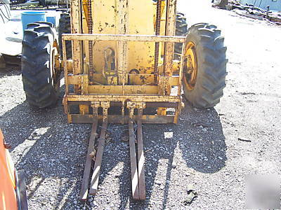 Pettibone rough terrain lift 4000 lb good run condition