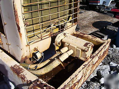 Pettibone rough terrain lift 4000 lb good run condition