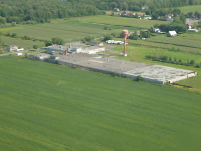 200,000 ft.warehouse building quebec canada 20 min.n.y