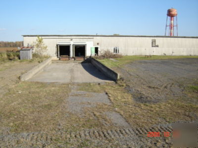 200,000 ft.warehouse building quebec canada 20 min.n.y