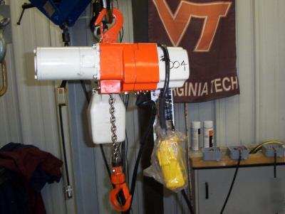 Harrington 125 lbs. electric chain hoist - 110 volt 