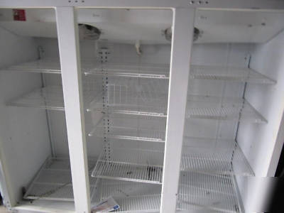 3 door upright glass freezer display case 