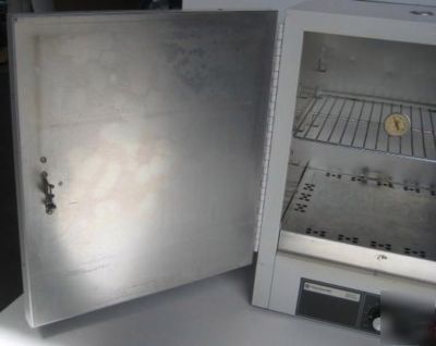 Fisher isotemp 500 516G lab oven incubator amb to 210Â°c