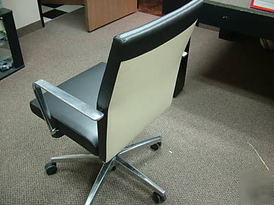 Keilhauer office chair 7211