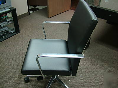 Keilhauer office chair 7211