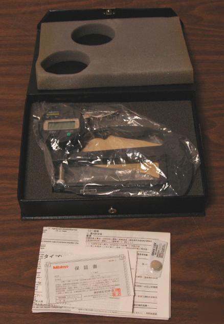 Mitutoyo thickness gage model# 547-520