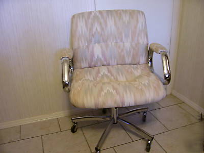 Steelcase office chairs - lot of 3