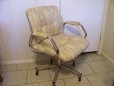 Steelcase office chairs - lot of 3