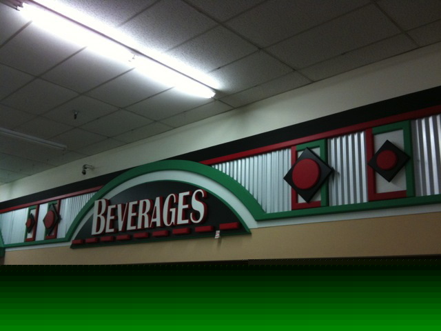 Large beverages sign #EH240