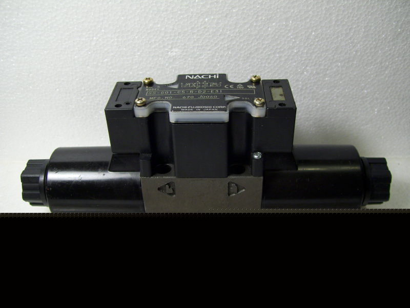 Used nachi ss-G01-C5-r-D2-E31 wet directional valve