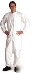 Vwr coveralls made with dupont tyvek isoclean material