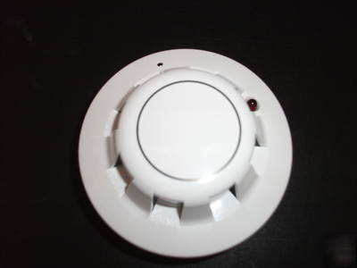 Global fire ionization smoke detector 24VDC 