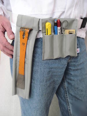 Beekeeping tool belt with magnetic hive tool holder