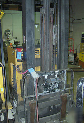 Cat forklift #6283 electric rider reach 4000# cap, s/s