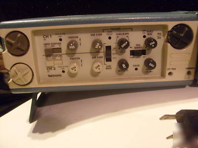 Tektronix oscilloscope 212 portable dual-channel