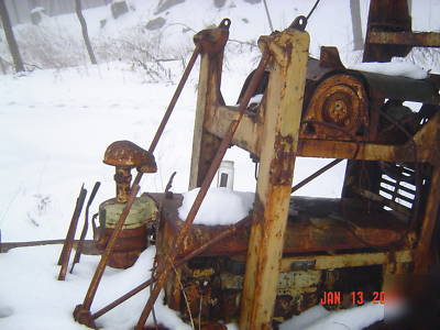 Caterpillar D2 dozer trackson t-2 tractor shovel