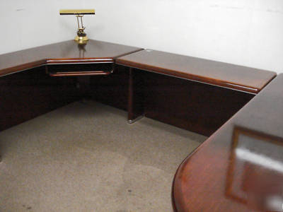 *executive u-shape desk w/ 2DR later file & 2BOOKCASES*