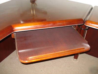 *executive u-shape desk w/ 2DR later file & 2BOOKCASES*