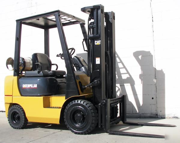 03' cat 3500 lb lpg GP18K pneumatic forklift 3,500